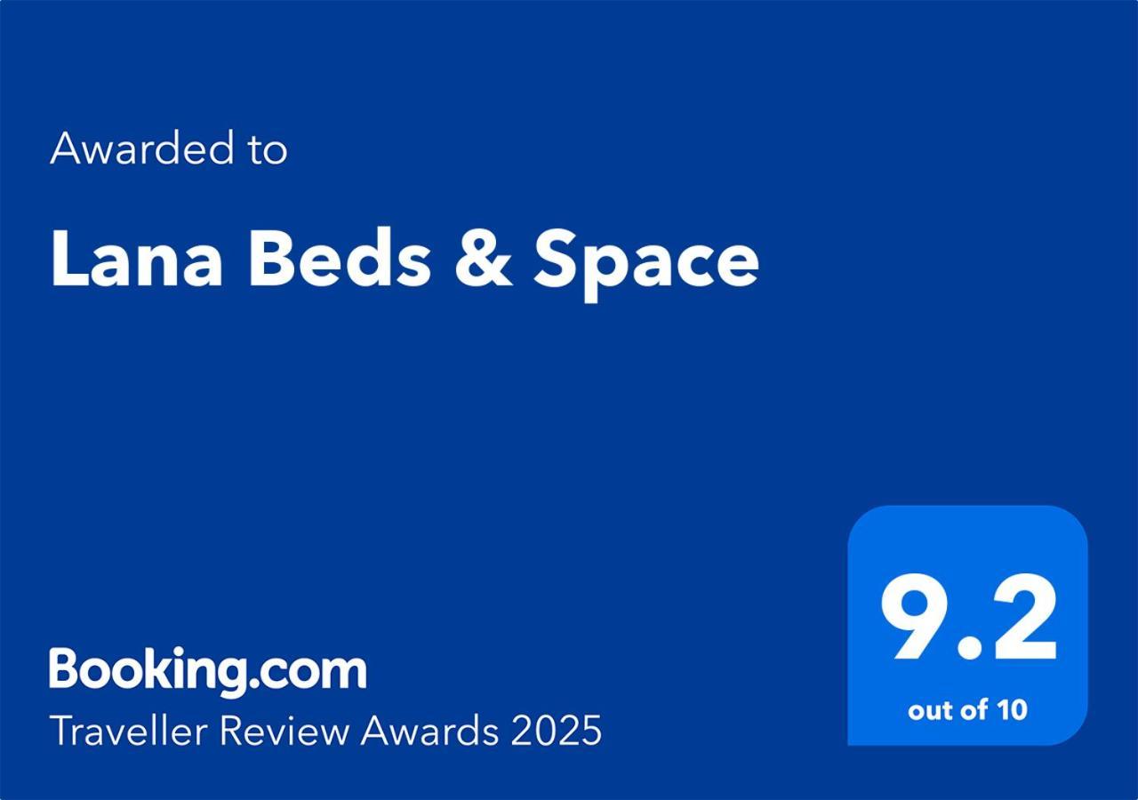 Lana Beds & Space Chiang Mai Esterno foto