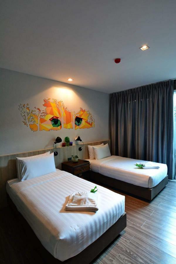 Lana Beds & Space Chiang Mai Esterno foto