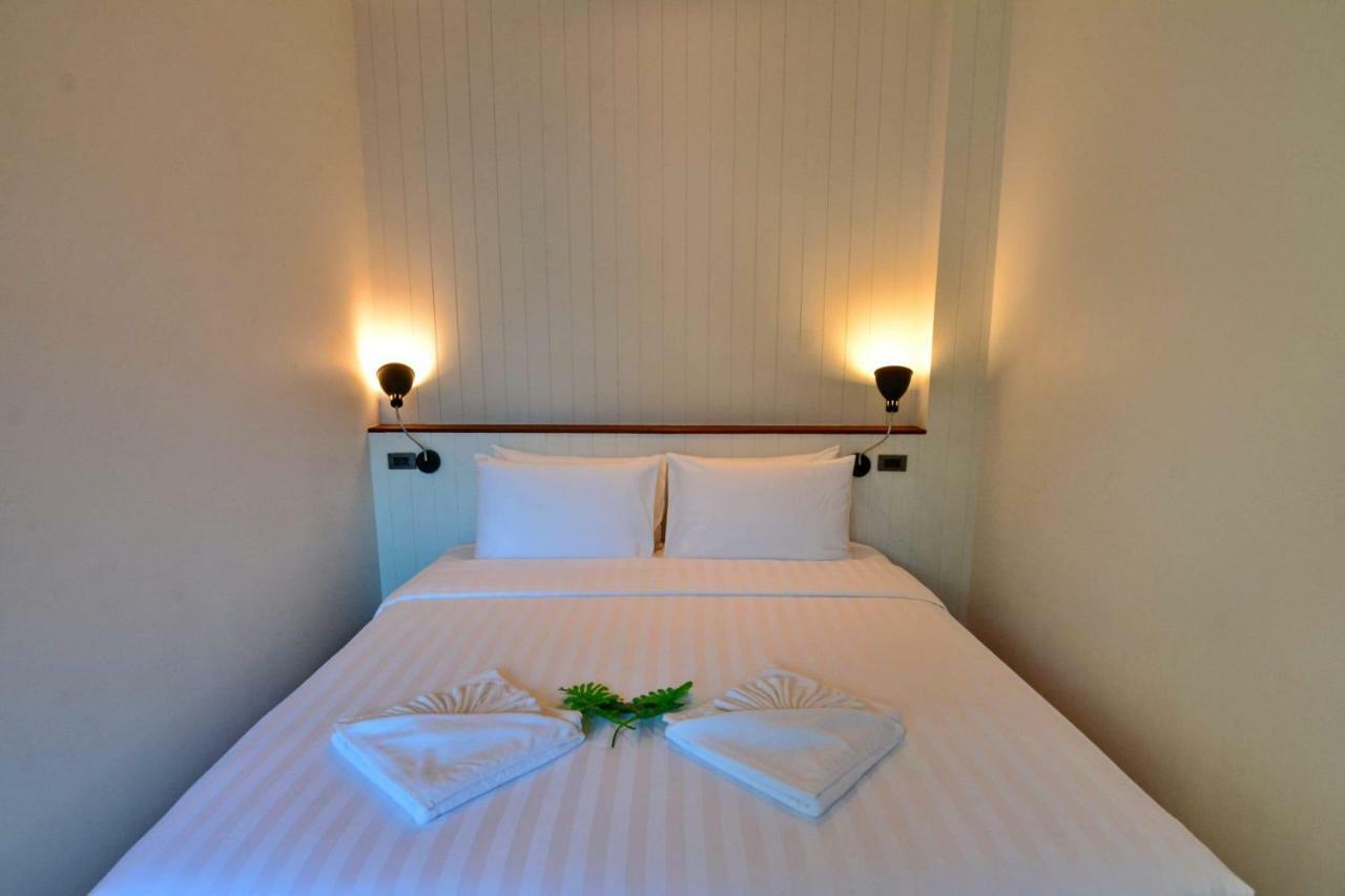Lana Beds & Space Chiang Mai Esterno foto