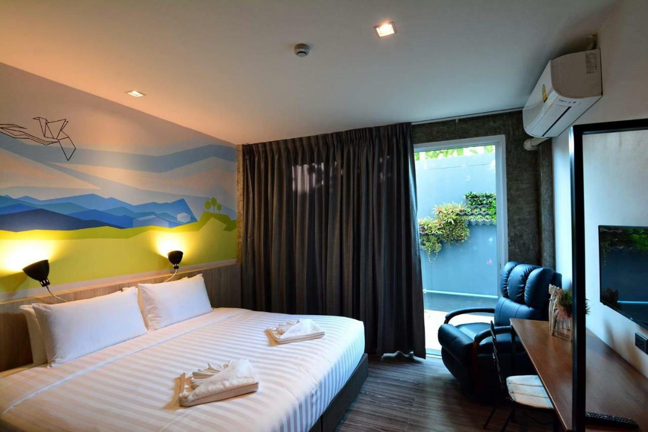 Lana Beds & Space Chiang Mai Esterno foto